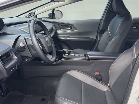 Used 2026 Toyota Prius Limited w/ Limited Premium Package FWD image 17