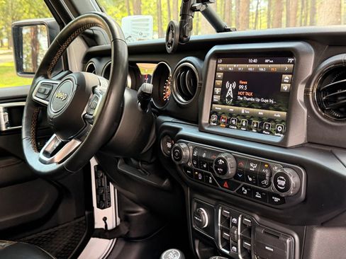 Used 2022 Jeep Gladiator Overland AWD/4WD image 20