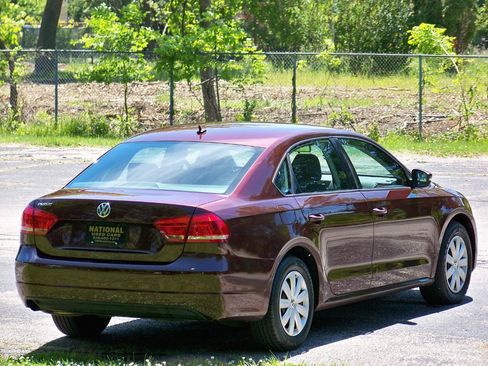 Used 2013 Volkswagen Passat 2.5 S FWD image 6