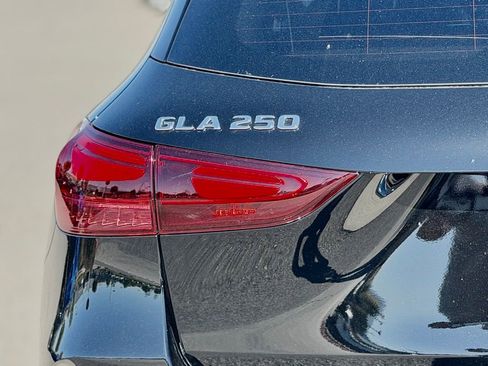 Used 2026 Mercedes-Benz GLA 250 image 11