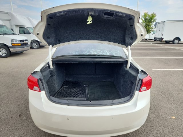 Used 2014 Chevrolet Impala LT w/ Convenience Package FWD image 31