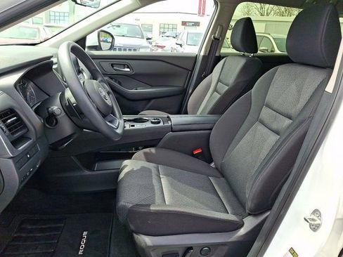 Used 2024 Nissan Rogue SV AWD/4WD image 17