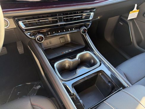 New 2026 Chevrolet Traverse Z71 w/ Enhanced Driving Package image 31