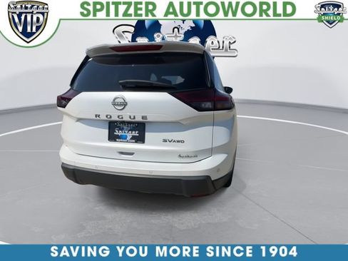 Used 2024 Nissan Rogue SV AWD/4WD image 8