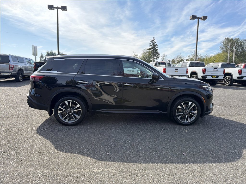 Used 2025 INFINITI QX60 Luxe AWD/4WD image 2