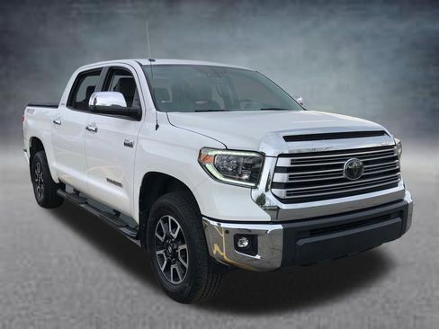 Used 2018 Toyota Tundra Limited w/ Limited Premium Package AWD/4WD image 18