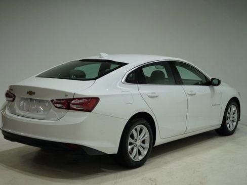 Used 2022 Chevrolet Malibu LT image 7