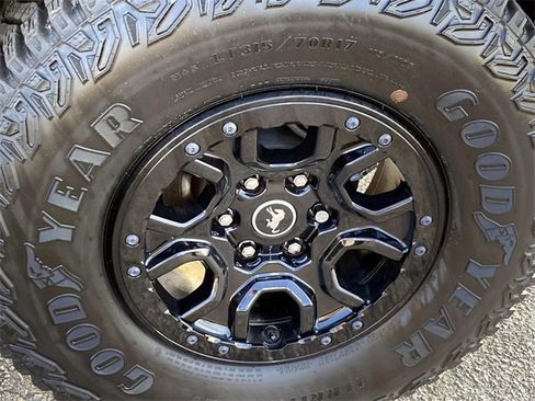 Used 2024 Ford Bronco Wildtrak image 31