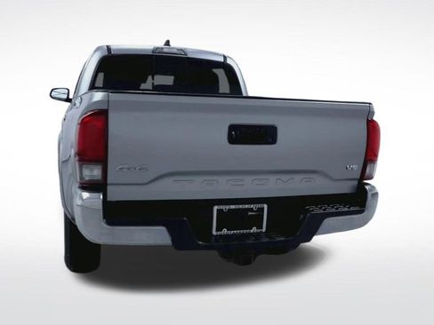 Used 2023 Toyota Tacoma SR5 AWD/4WD image 23