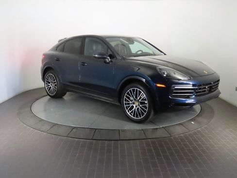 Certified 2023 Porsche Cayenne Platinum Edition AWD/4WD image 9