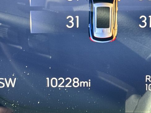 Used 2025 Buick Envision Preferred image 22