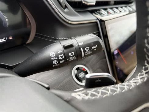 New 2025 Jeep Grand Cherokee L Limited image 28