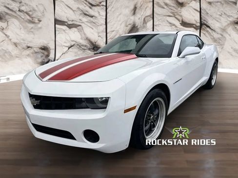 Used 2012 Chevrolet Camaro LS RWD image 16