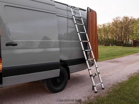 Used 2023 Mercedes-Benz Sprinter 2500 image 53