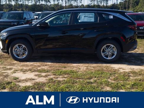 New 2026 Hyundai Tucson SE image 9