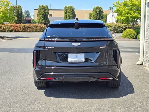 New 2026 Cadillac Lyriq V image 5