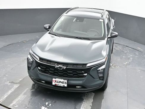 New 2026 Chevrolet Trax LT w/ Driver Confidence Package FWD image 34