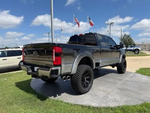 Used 2025 Ford F250 Lariat w/ Lariat Ultimate Package AWD/4WD image 6