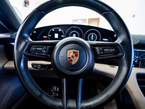 Used 2021 Porsche Taycan image 42