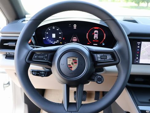 New 2025 Porsche Macan Electric image 30