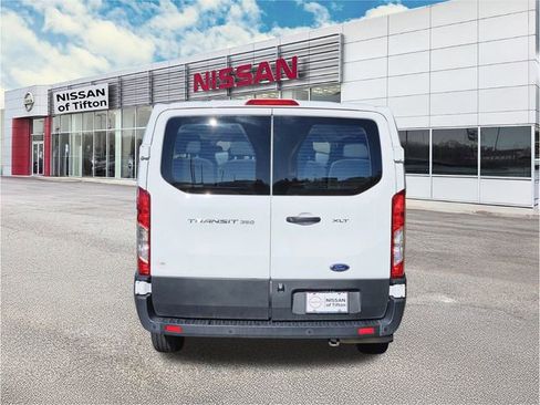 Used 2022 Ford Transit 350 XLT image 5
