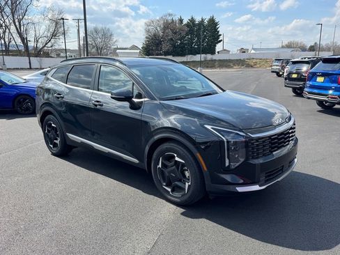 Used 2026 Kia Sportage EX w/ EX Panorama Roof Package image 2