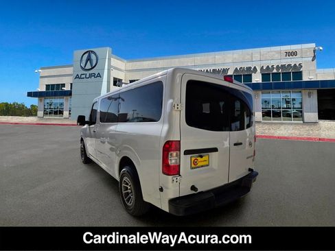 Used 2017 Nissan NV 3500 S RWD image 4