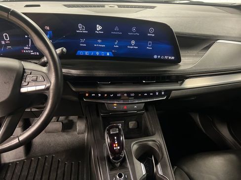 Certified 2024 Cadillac XT4 Premium Luxury AWD/4WD image 21