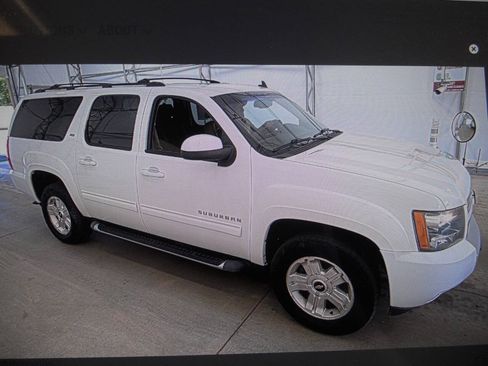 Used 2013 Chevrolet Suburban LT AWD/4WD image 5