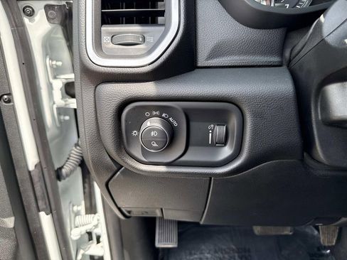 Used 2024 RAM 2500 Big Horn w/ Bed Utility Group image 15