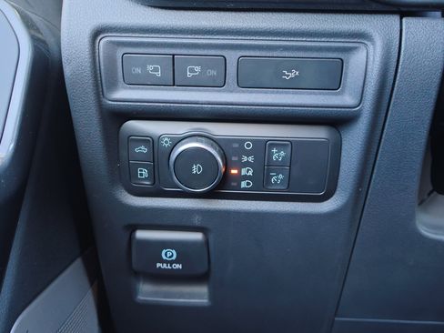 Used 2022 Ford F150 XLT w/ Equipment Group 302A High image 16