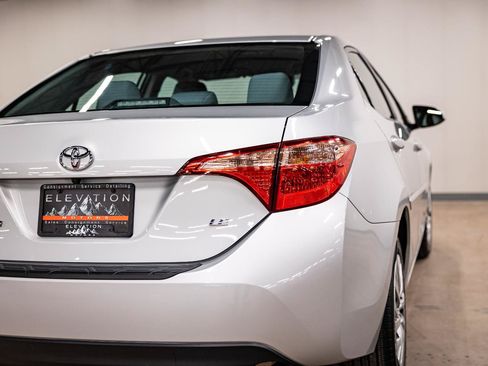 Used 2017 Toyota Corolla LE w/ Body Protection Package FWD image 23