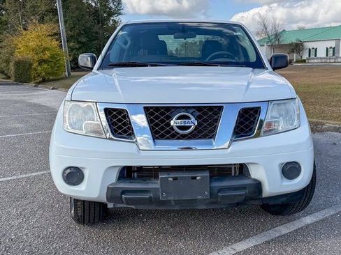 Used 2019 Nissan Frontier SV image 10