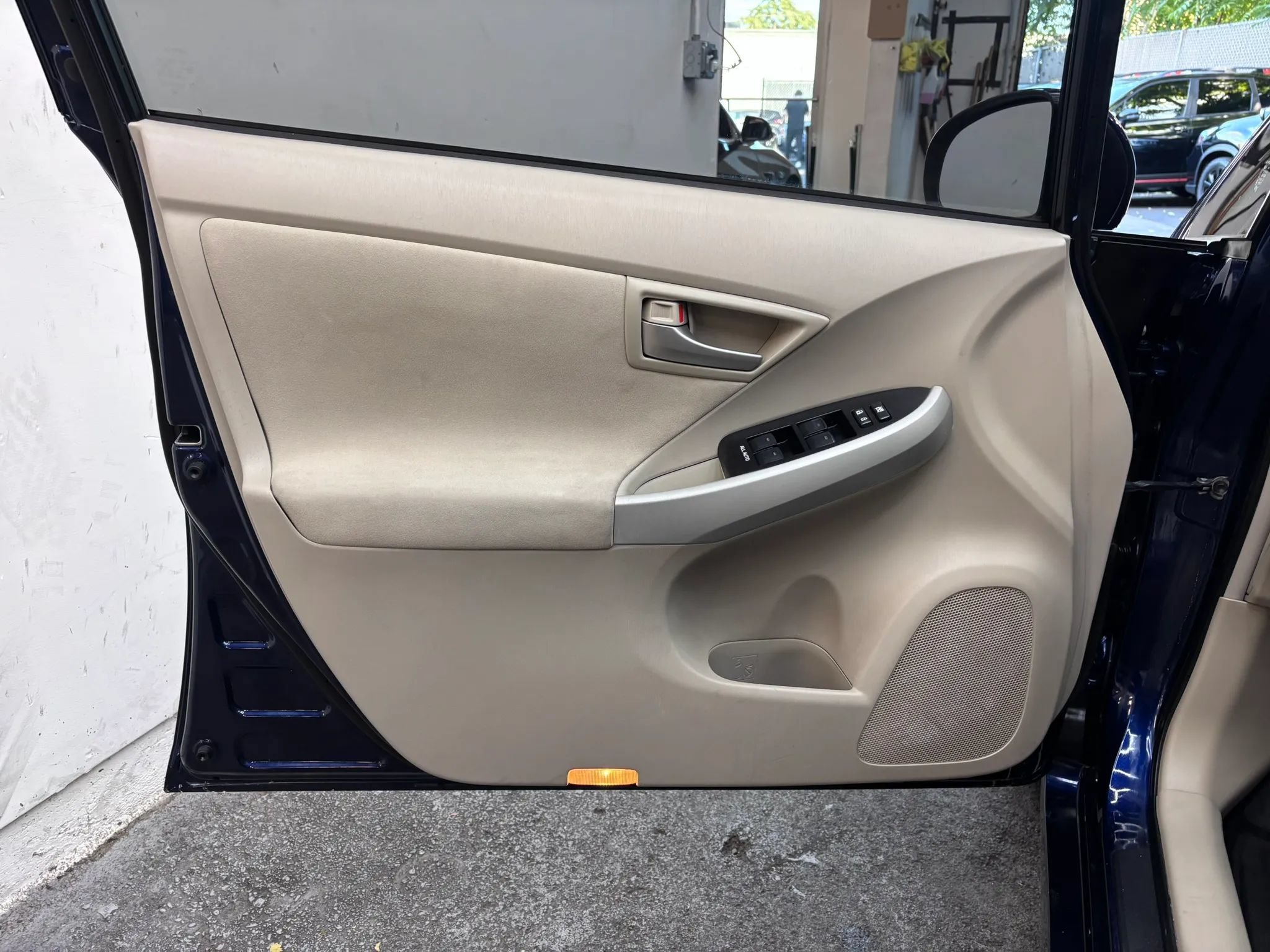 Used 2012 Toyota Prius Three FWD image 18