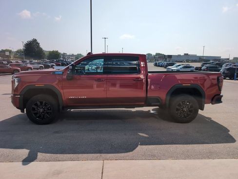 Used 2025 GMC Sierra 2500 AT4 w/ AT4 Premium Plus Package AWD/4WD image 5