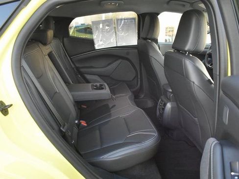 Used 2025 Ford Mustang Mach-E Premium image 46