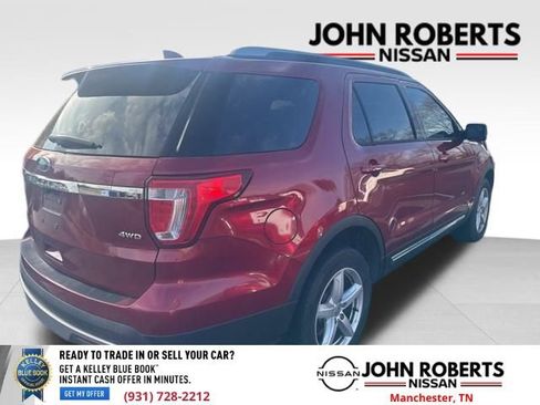 Used 2016 Ford Explorer XLT w/ Equipment Group 202A image 6