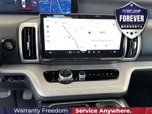 Used 2025 Ford Expedition Active RWD image 23