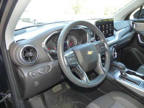 Used 2026 Chevrolet Blazer LT w/ Convenience Package AWD/4WD image 23