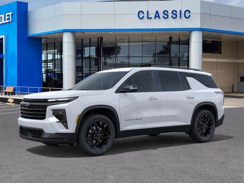New 2026 Chevrolet Traverse LT w/ Midnight/Sport Edition FWD image 2
