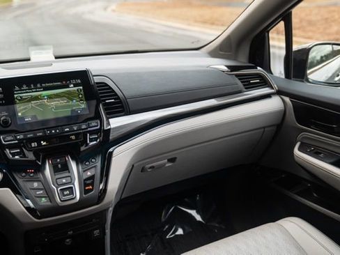 Used 2023 Honda Odyssey Elite image 31