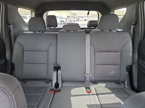 Used 2024 Chevrolet Traverse LT w/ Trailering Package AWD/4WD image 27