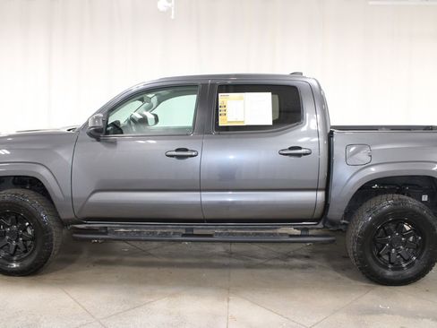 Used 2023 Toyota Tacoma SR w/ SR Convenience Package image 6