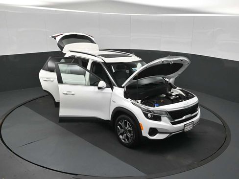Used 2023 Kia Seltos EX AWD/4WD image 26