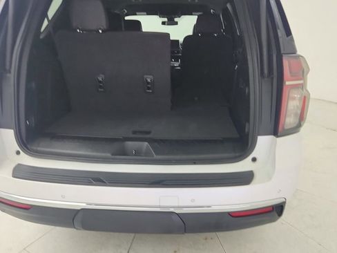 Used 2022 Chevrolet Tahoe LT w/ Luxury Package image 36