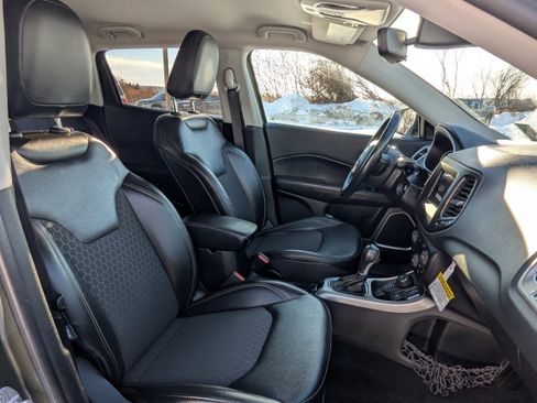 Used 2019 Jeep Compass Latitude image 7