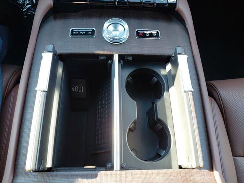 New 2026 Lincoln Navigator Reserve image 40