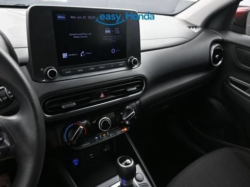Used 2022 Hyundai Kona SEL FWD image 11