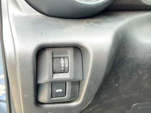 Used 2025 Toyota GR86 w/ ALL Weather Mat Package (TMS) RWD image 10