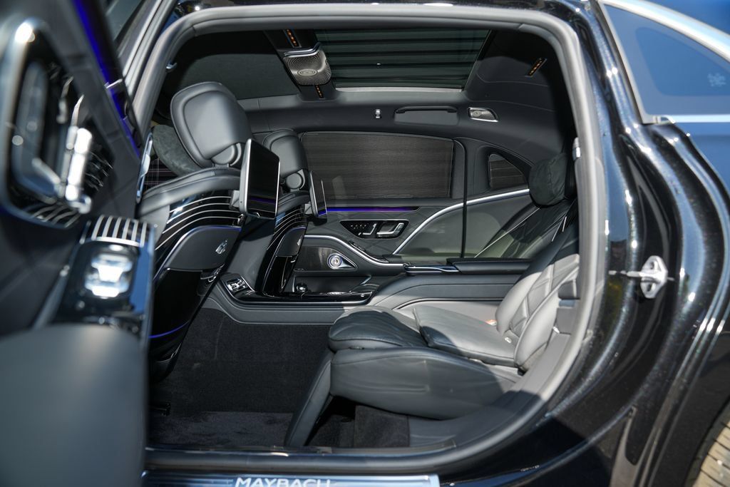 Used 2022 Mercedes-Benz Maybach S 580 4MATIC image 26